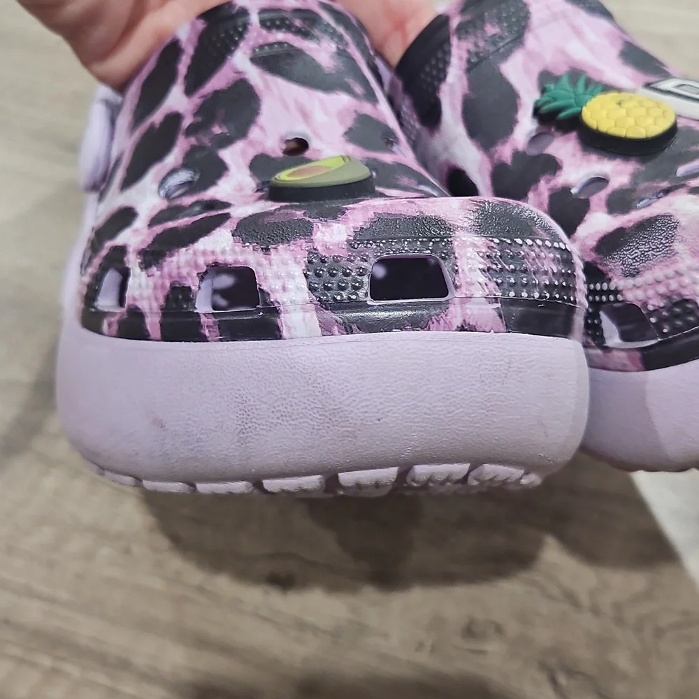 CROCS Kids Platform Clogs in Pink Purple Leopard Print